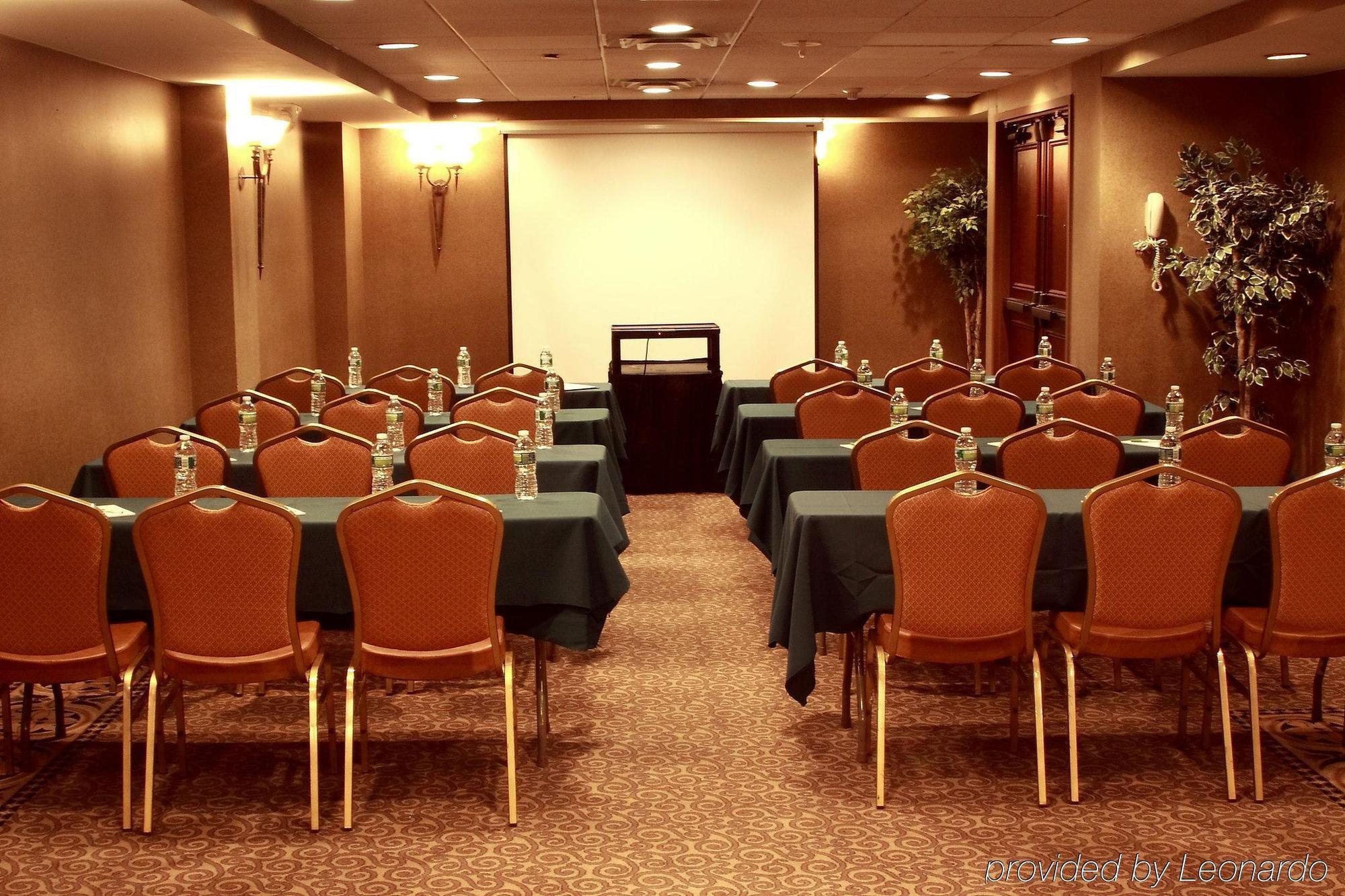 Garden Plaza Hotel Saddle Brook Exterior foto