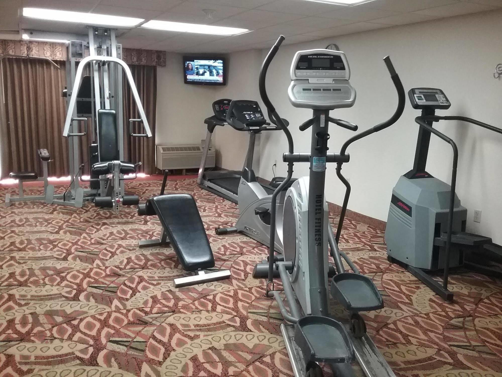 Garden Plaza Hotel Saddle Brook Exterior foto