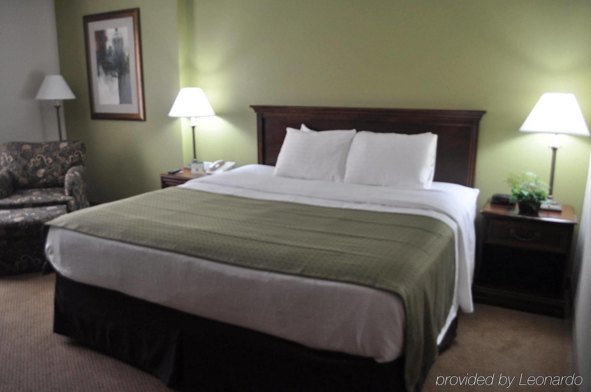 Garden Plaza Hotel Saddle Brook Exterior foto