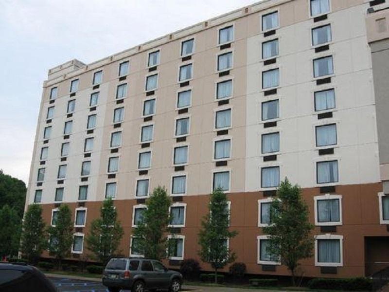 Garden Plaza Hotel Saddle Brook Exterior foto